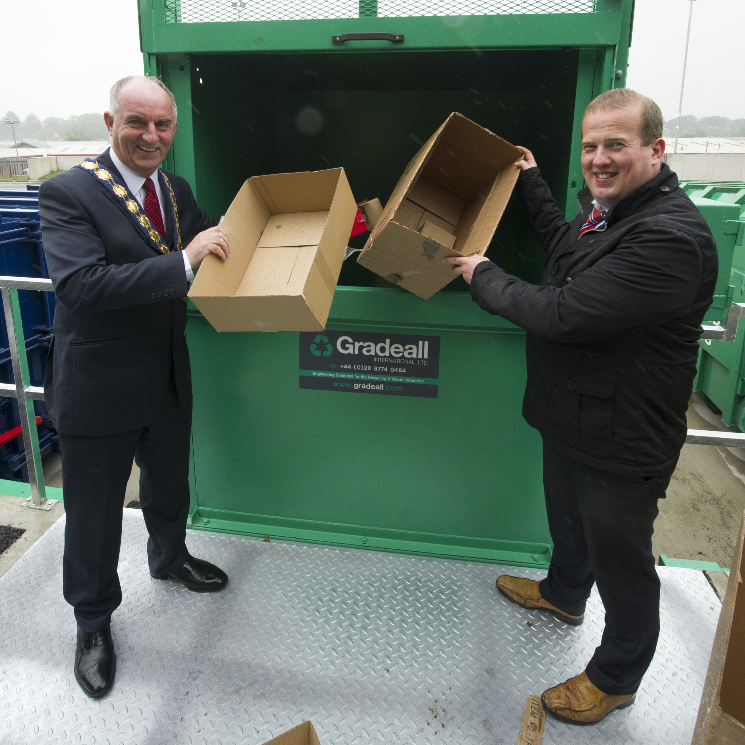 northern-ireland-promoting-recycling-at-the-councils-drumcoo-recycling-centre